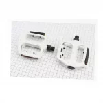 УЦЕНКА вело Педали MTB широкие 9/16" (107x100x25мм) алюминиевые, белые 808 (трещина см. фото), ВЕЛОЗАПЧАСТИНИ, YQ-411759