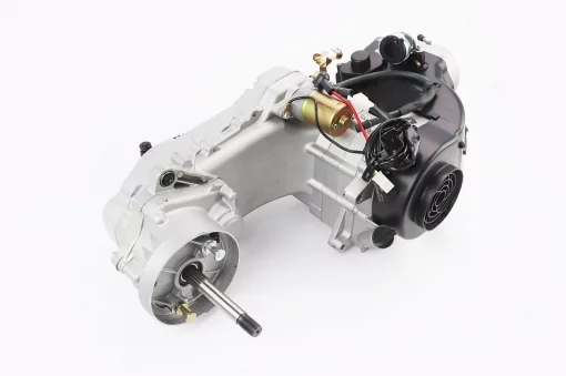 Двигатель скутерный в сборе 4Т-80куб (короткий вариатор, длинный вал)+карбюратор, коммутатор, катушка зажигания, фильтр воздушный,