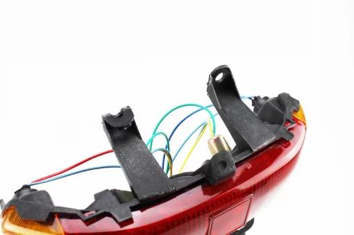 УЦІНКА Honda LEAD AF-20 ліхтар задній з крилом в зборі (дефект сборки, див. фото), пластик-J, YQ-329456