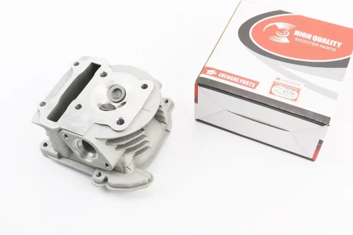 Головка цилиндра+клапана в сборе 47мм-80cc (стандартные клапана), 50-100сс 4Т, YQ-309533