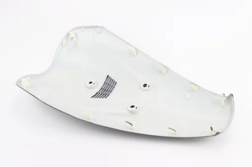 Suzuki LET'S-III Пластик-передний верхний "клюв", чёрный, пластик-J, YQ-329006