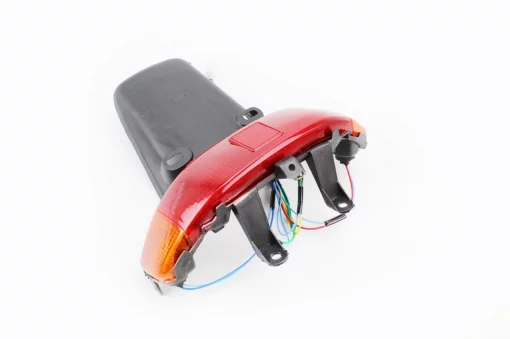 Honda LEAD AF-20 фонарь задний с крылом в сборе, пластик-J, YQ-329063