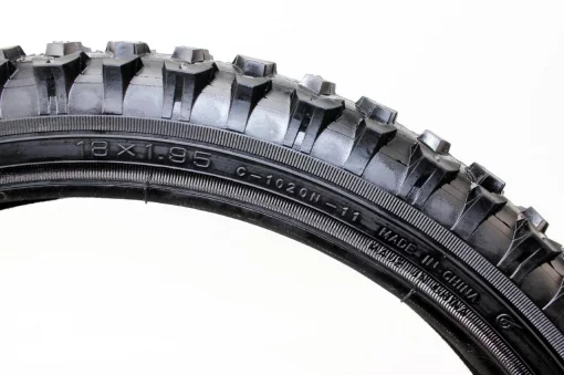 Шина 18"x1,95 шипованная C1020N, ВЕЛОШИНИ, YQ-402114