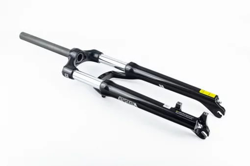 Вилка 27,5" амортизационная, без резьбы 1-1/8" (28,6мм), шток 240мм, с ходом 100мм, Disk-brake, Preload, алюминиевая, чёрная XCM