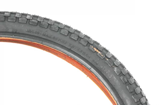 Шина 20"х1,75 (47-406) шипованная "кубик" D205, ВЕЛОШИНИ, YQ-402450