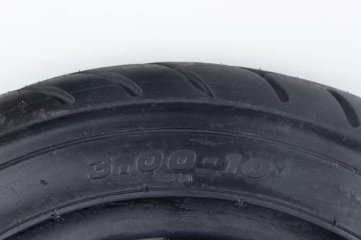 Шина 3,00-10 бескамерная (антипрокольная), шоссейный рисунок HY-600, ШИНИ, YQ-353536