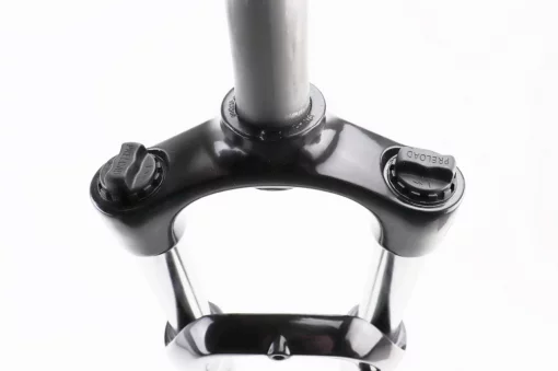 Вилка 27,5" амортизаційна, без різьби 1-1/8" (28,6мм), шток 255мм, з ходом 80мм, Disk-brake, Preload, алюмінієва, чорна XCE 28,