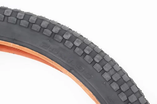 Шина 20"x1,95 (50-406) шипованная "кубик" D205, ВЕЛОШИНИ, YQ-402722