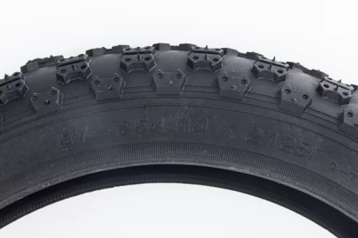 Шина 14"x2,125 (57-254) шипованная C714, ВЕЛОШИНИ, YQ-413086