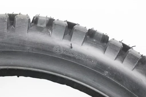 Шина 100/80-17 бескамерная, шипованная CROSS SB-107, ШИНИ, YQ-303973