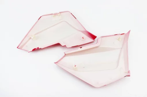 Пластик-боковой средний лев., прав. к-кт 2шт, красный, Viper-V150A, YQ-508197