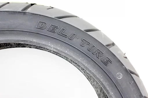 Шина 140/60-13 бескамерная, шоссейный рисунок SC-102, ШИНИ, YQ-303492