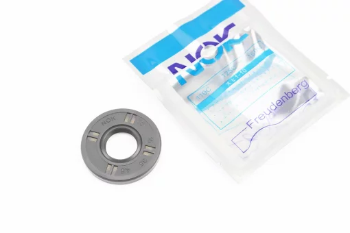 Сальник (15x35x4,5), 4500/5200, левый, сторона маховика, качественный, FIX-205411