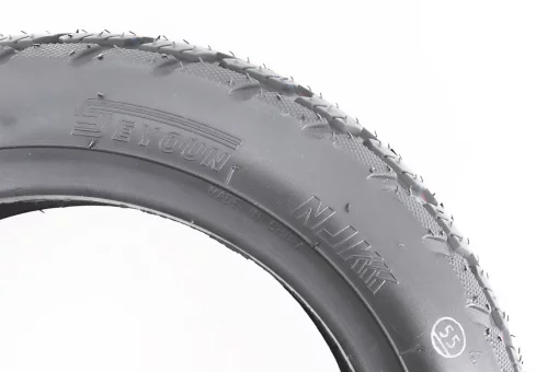 Шина 3,00-10 бескамерная, дорожная SY-S031, FIX-208620