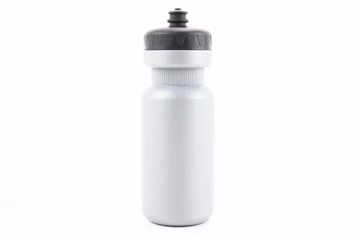 Фляга пластиковая 600мл, с защитной крышкой, серая HW72, FIX-205935