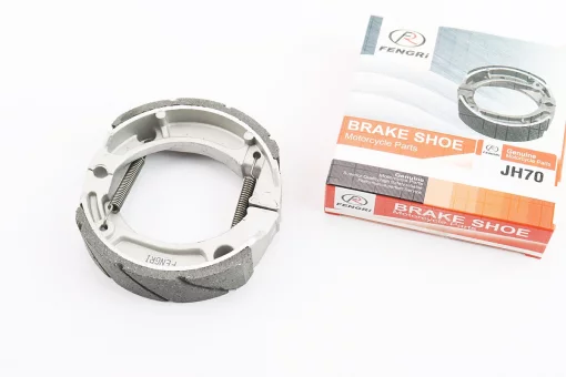 Тормозные колодки задние к-кт, 105мм (пружины под углом), от 10шт -10%, FIX-204455