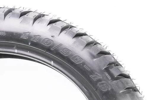 Шина 110/90-16 бескамерная, шипованная SV-H302, FIX-303895
