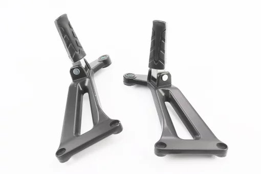 V200CR V250CR Підніжки задні з кронштейном в зборі к-кт 2шт, FIX-998694