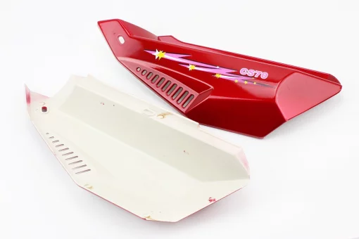 Пластик боковой лев, прав. к-кт 2шт КРАСНЫЙ, FIX-318559