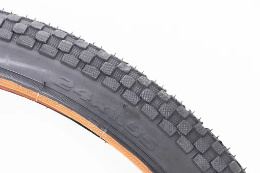 Шина 24"x1,95 (50-507) шипованная D205, FIX-402611