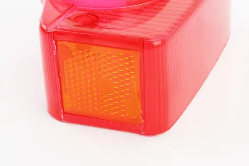 УЦІНКА ALPHA Скло-розсіювач ліхтаря заднього (тріщина, див. фото), FIX-319236