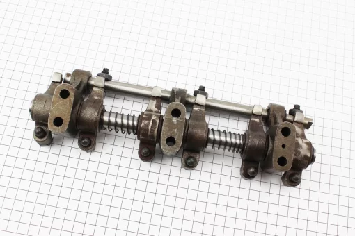 Коромысло клапана с стойками в сборе (с рейкой) (L375-03205), FIX-614026