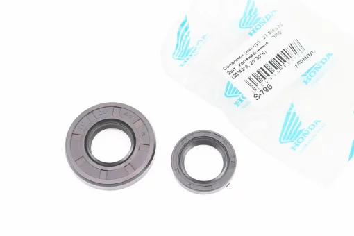 Сальники к-кт 2шт (20x30x6; 20x42x8) колінвала, FIX-311013