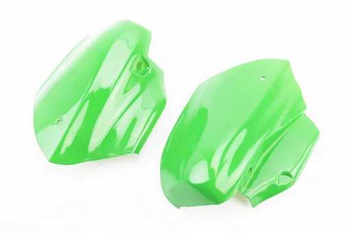 Пластик - вставки переднего крыла лев., прав к-кт 2шт, ЗЕЛЕНЫЙ тип 2, FIX-320544