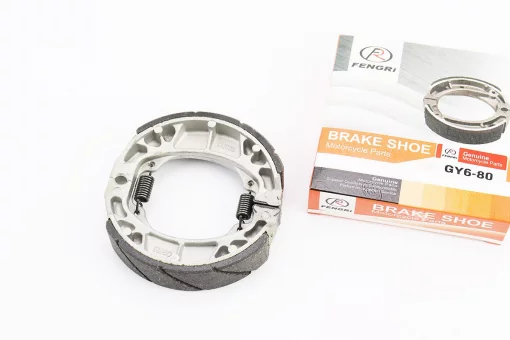 Тормозные колодки задние к-кт, 105мм (барабан, накладки с выборкой) 10", 12", FIX-349186