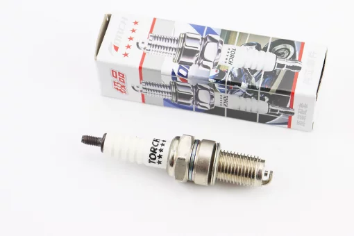 Свеча 4Т D8T - M12 L18 - CG/CB/CH250/YP250, FIX-337600