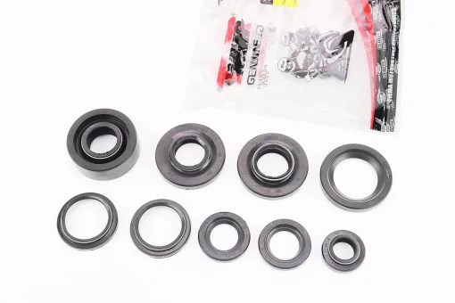 Сальники к-кт 9шт (17x30x7/10; 23x36,5x6-2шт; 25x52x7/10-2шт; 25x52x19,5; 34x43,4x5/8-2шт; 36x52x8) Планета, FIX-342211