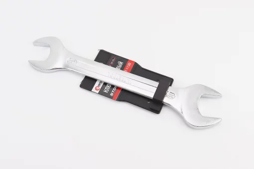 Ключ рожковый 30х32мм CrV XT-1130, FIX-702173