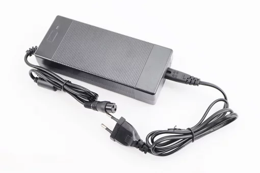 Зарядное устройство для АКБ 67.2V-2.0A T4 TURBO (электросамокат), FIX-210302