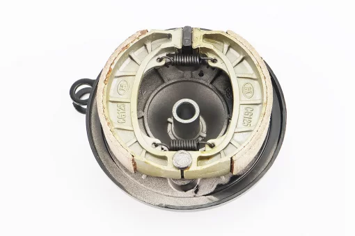 Крышка барабана тормозного (перед) + колодки TR-4, FIX-210187