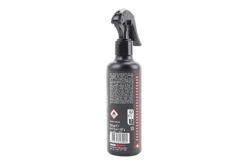Очиститель шлема и стекла (визора) "M1 Helmet &amp; Visor Clean", Спрей 250ml, FIX-210563