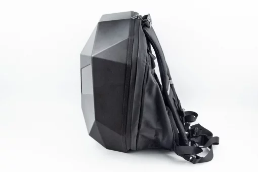 Рюкзак влагозащитный 20 л, с LED дисплеем, управление приложением LOY EYES, чёрный Pixel Moto SB9709 (Power bank не входит в