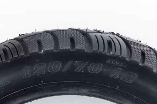 Шина 120/70-12 бескамерная, шипованная FRICTION, ШИНИ, YQ-353520