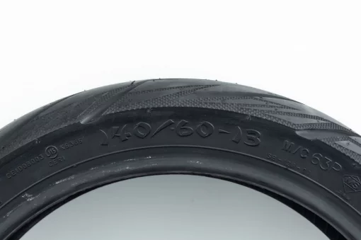 Шина 140/60-13 бескамерная, шоссейный рисунок SAMURAI SB-128, ШИНИ, YQ-353108