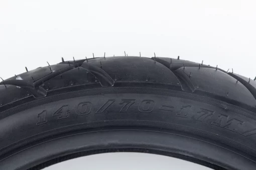 Шина 140/70-17 бескамерная, шипованная BLAZER H-806, ШИНИ, YQ-353551