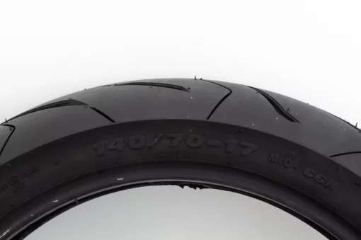 Шина 140/70-17 бескамерная, шоссейный рисунок RAZOR XP SB-148, ШИНИ, YQ-353731