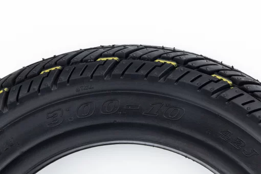 Шина 3,00-10 бескамерная, шипованная 6031, ШИНИ, YQ-353582