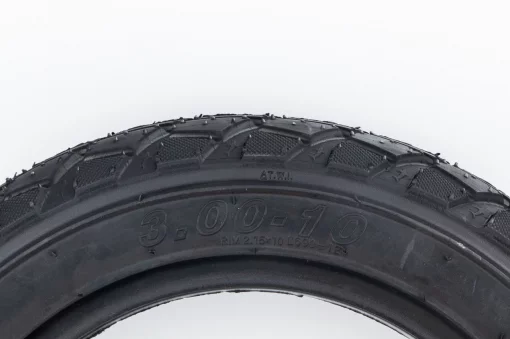 Шина 3,00-10 бескамерная, шипованная L-699, ШИНИ, YQ-353581