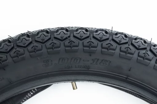 Шина 3,00-18 с камерой, дорожная 565, ШИНИ, YQ-303412