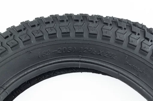 Шина 12" 1/2х2 1/4 (62-203) шипована P705, ВЕЛОШИНИ, YQ-413144