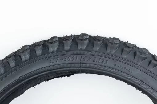 Шина 16"x2,125 (57-305) шипованная P702, ВЕЛОШИНИ, YQ-402161