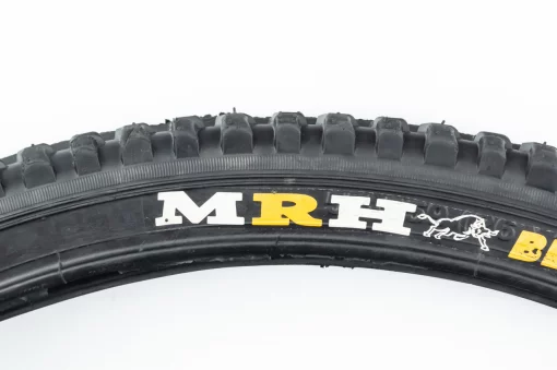 Шина 26"x2,125 (57-559) шипована (захист від проколів) MRH-5005, ВЕЛОШИНИ, YQ-402494