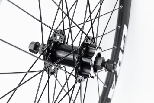 Колесо 24" переднее Disk-brake, обод "капля" алюминиевый, втулка 14Gх36H, крепл. гайка, "GRAVITY", ВЕЛОКОЛЕСА, YQ-411359