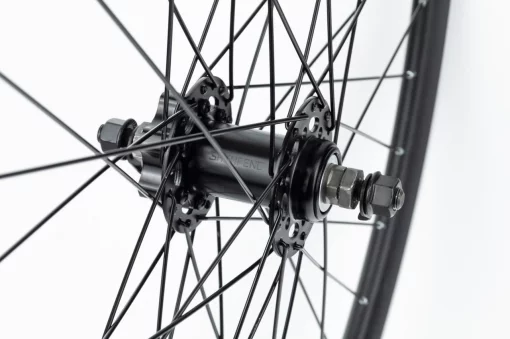 Колесо 27,5" переднее Disk-brake, обод "капля" алюминиевый, втулка 14Gx36H, крепл. гайка, чёрное "GRAVITY", ВЕЛОКОЛЕСА, YQ-411333