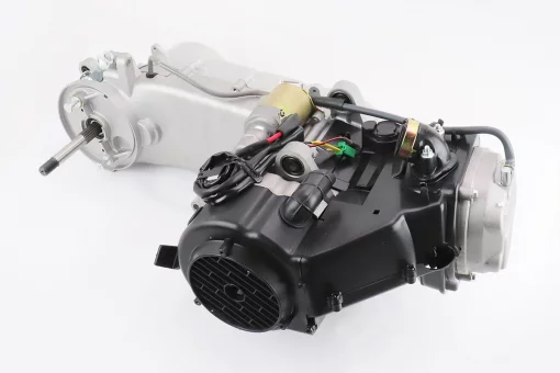 Двигатель скутерный в сборе 150куб (длинный вариатор, длинный вал) + карбюратор, коммутатор, катушка зажигания, фильтр воздушный,