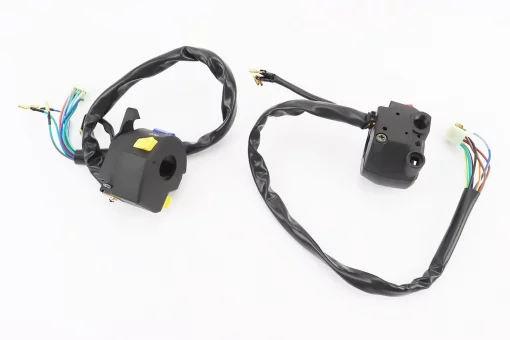 Блок кнопок на кермі правий, лівий к-кт 2шт (фішки "мама"), FIX-508004